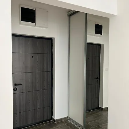 Tesla Lux Apartment