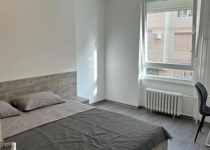 Tesla Lux * Belgrade